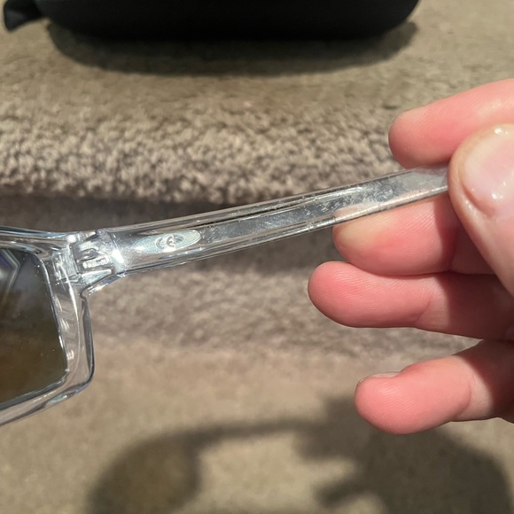 Oakley Spectrum Sunglasses New with turtle case & black carrying case! Gorgeous! - Picture 12 of 14